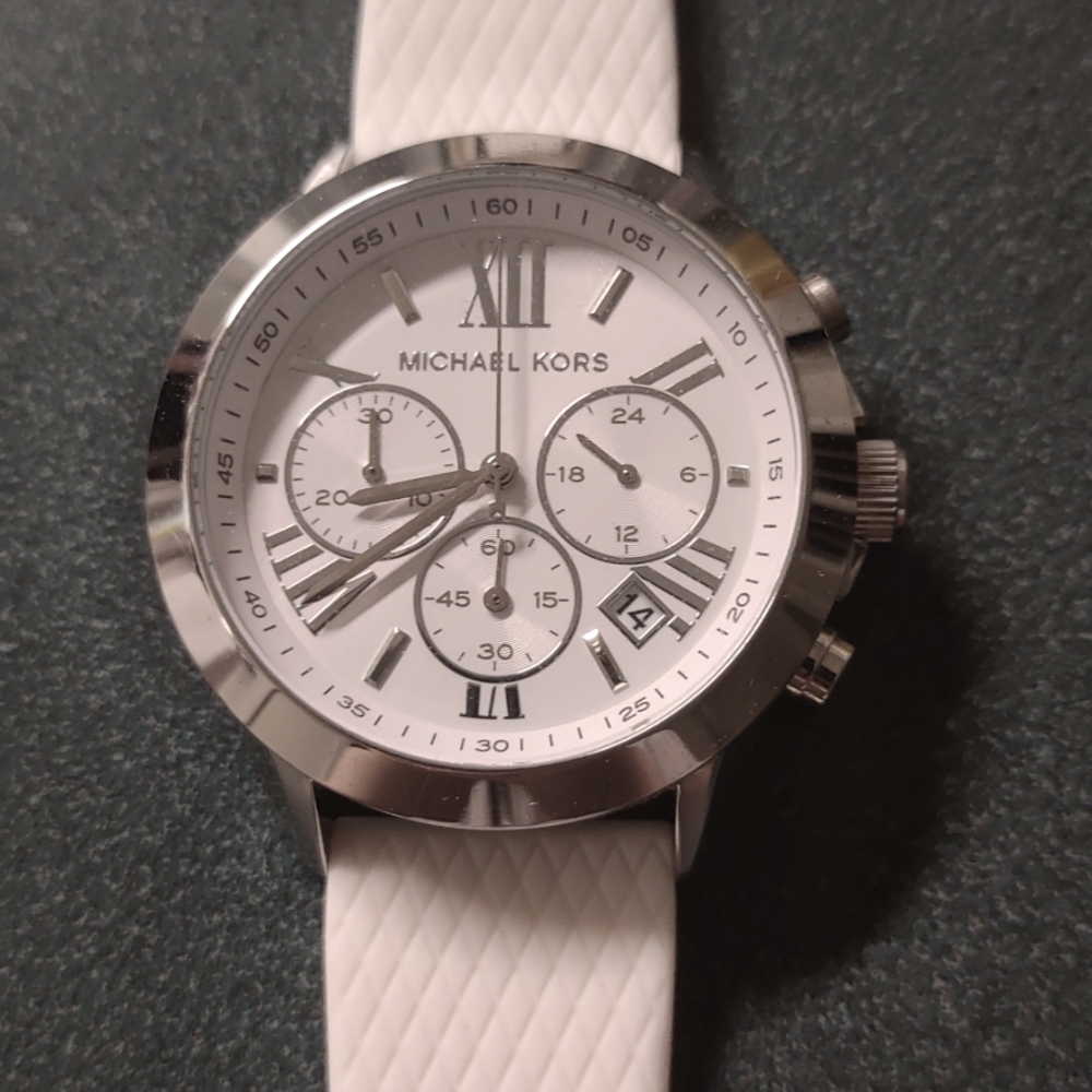 Michael Kors Women's MK2555 White Silicone Watch